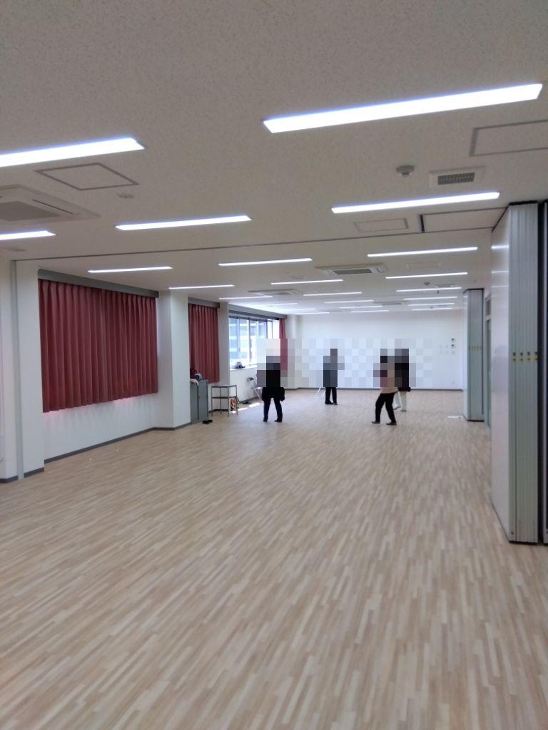 様々な用途で使用が可能な多目的室の写真