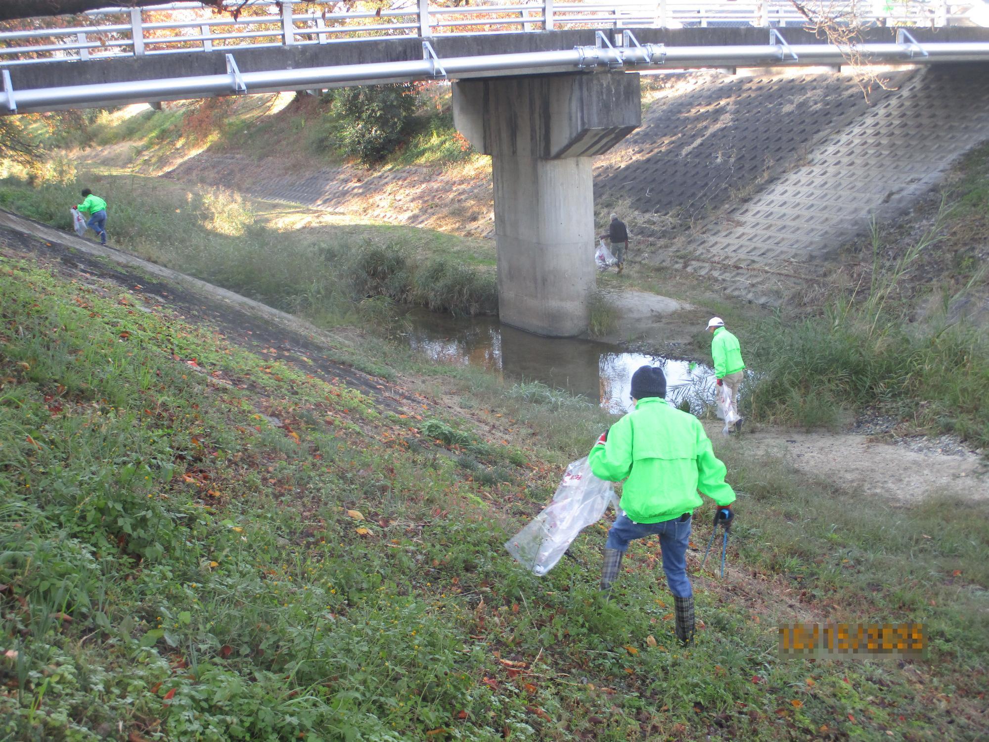 20251116清掃の様子1