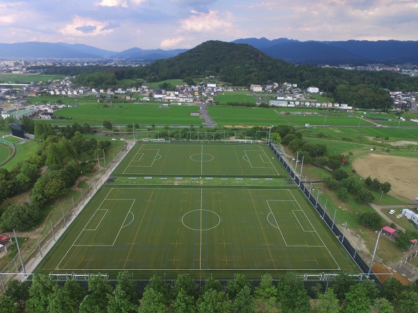 橿原市ふるさと納税の寄付金を使用したヤタガラスフィールド橿原（人工芝グラウンド）上空からの写真