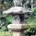 正面からの浄国寺石造燈籠の写真