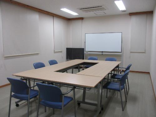 耳成地区公民館会議室1