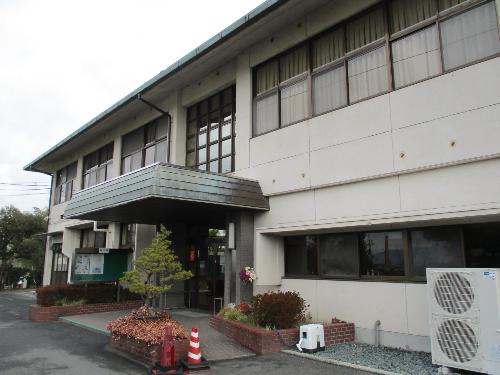 新沢地区公民館外観