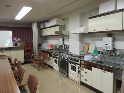 八木地区公民館実習室
