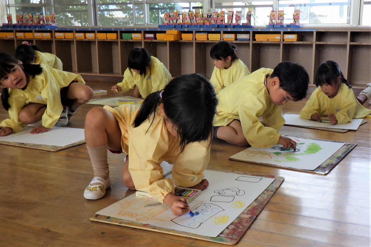 感じたことを絵に描いている写真