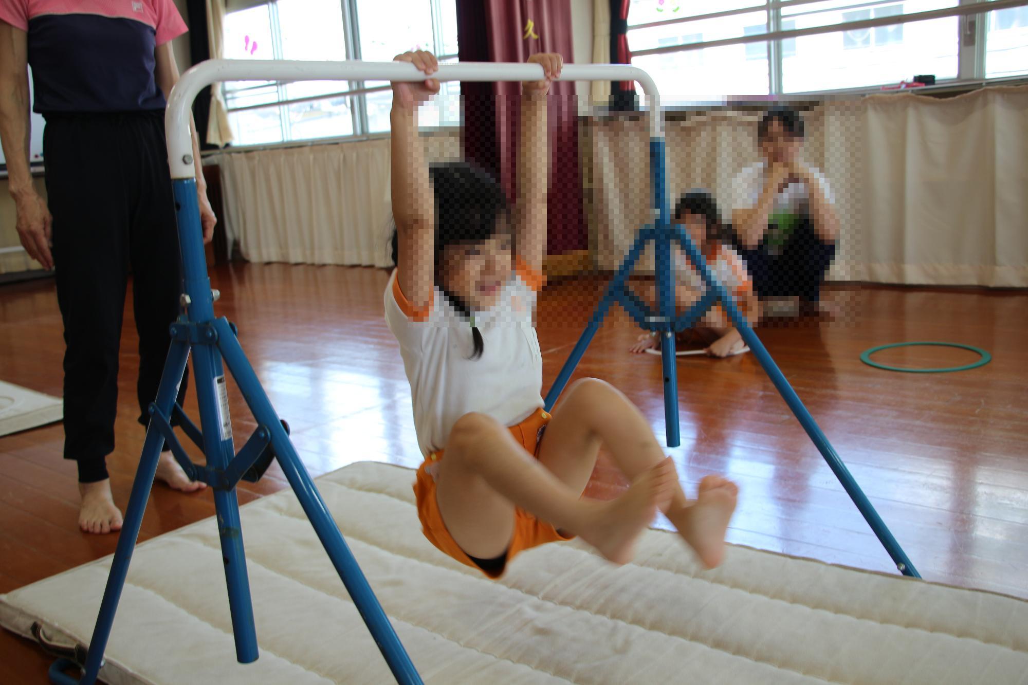 鉄棒